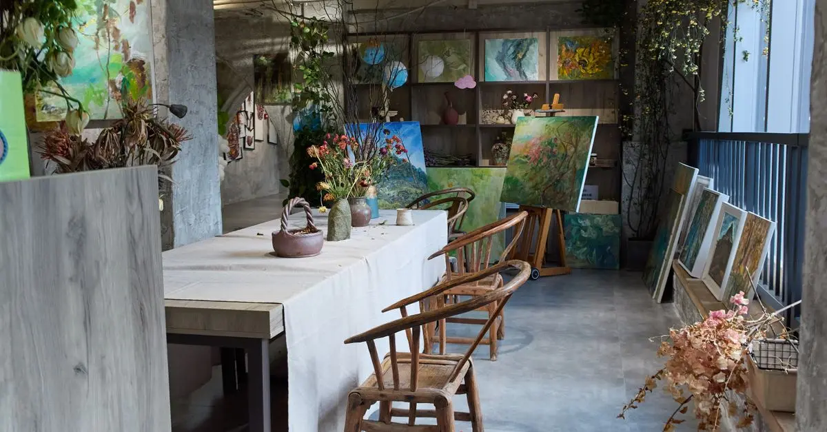 10 Essential Tips for Aspiring Artists to Build Confidence