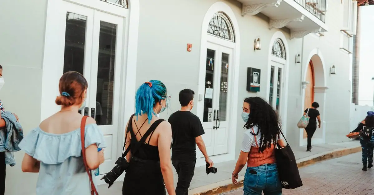 The Benefits of Joining an Artist Community