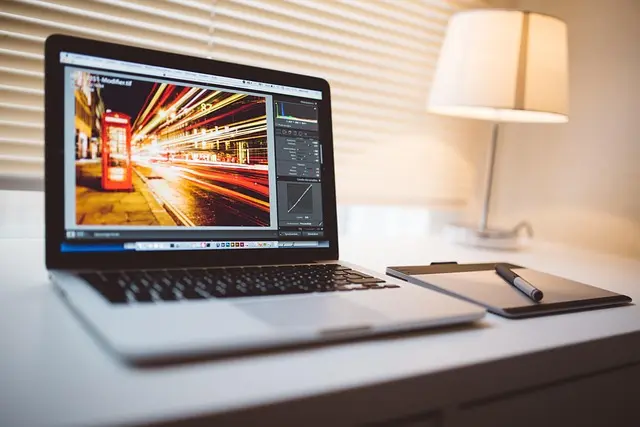 Essential Skills Every Aspiring Artist Should Develop